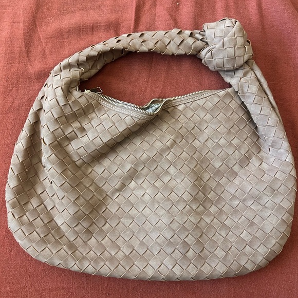 Urban Expressions Handbags - Urban Expressions Tan Woven Hobo Bag